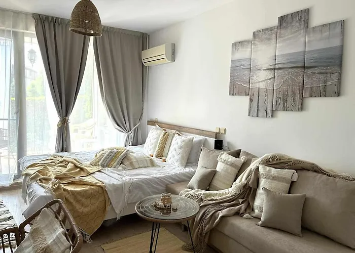 Life Boho Созопол